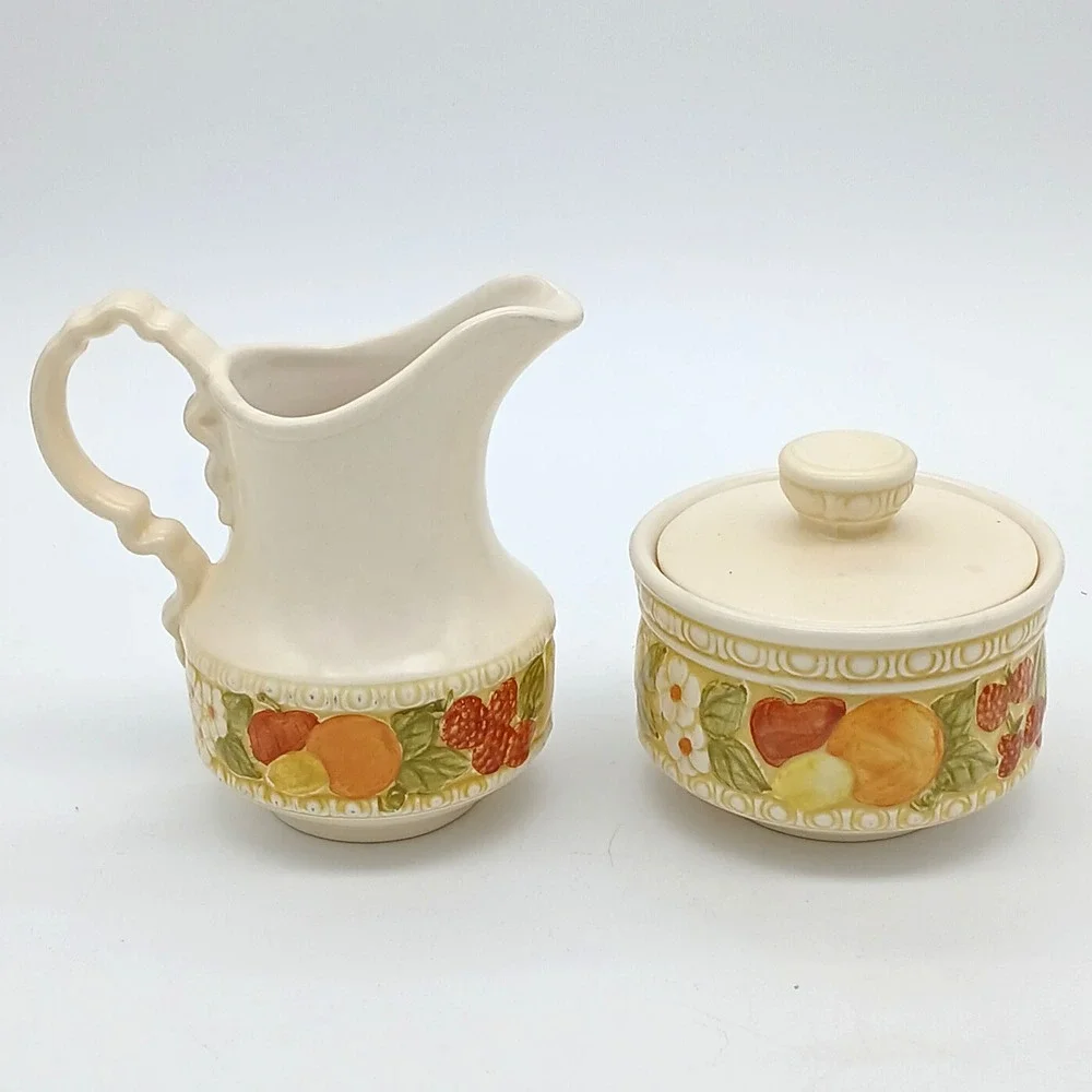 Vintage Metlox Poppytrail Della Robbia Sugar Bowl Creamer Set Vernonware